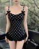 Traje de baño de una pieza con cuello halter de lunares estilo francés para mujer, adelgazante, con volantes, lazo, estilo sexy y dulce, para playa, aguas termales, vacaciones