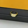 Anillo de Diseñador Nuevo Estilo Europeo y Americano Transfronterizo con Logo y Diseño Floral Incrustado de Diamantes para Mujer, Sensación de Alta Gama, Fotos Reales, Anillo Ajustable, Venta al por Mayor