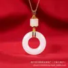 Venta al por mayor del fabricante Colgante de collar con hebilla de princesa de jade natural de Xinjiang, jade de seda dorada, aventurina, joyas colgantes