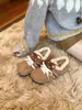 Zapatos Peludos Retro con Aumento Interno Zapatos Birkenstock para Mujer Nuevo Estilo Otoño e Invierno 2025 Zapatos de Entrenamiento Moral Cálidos con Forro de Lana Zapatos de Algodón