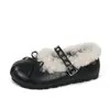 Sapatos Mary Jane de Couro Estilo Coreano Retrô com Borda Felpuda e Acolchoamento de Veludo para Mulheres 2026 Outono/Inverno Antiderrapantes Sola Macia Quentes Felpudos Sapatos Individuais