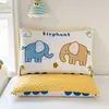 Almohada larga de gofre de dibujos animados de seda de hielo floral para que las niñas duerman en la cama, almohada para las piernas para dormir de lado, cojín de maternidad