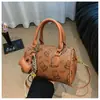 Bolsa de Mão Estilo Coreano para Menina Bolsa Almofada 2025 Nova Bolsa de Ombro com Estampa de Urso Bolsa Transversal de Alta Qualidade Transfronteiriça