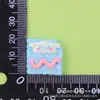 Cartão Pequeno Sanrio Biscoito Brincadeira de Comida Resina Acessórios Cola de Creme Adesivo de Geladeira Chaveiro Grampo de Cabelo Adesivo para Copo de Água Furos Sapatos