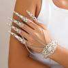 Pulsera de cadena de metal estilo gótico con borlas cónicas personalizadas para mujer, joyería transfronteriza europea y americana, con cadena para la espalda y las manos.