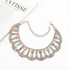 Venta al por mayor de fábrica de collares para mascotas con estilo de lujo ligero, totalmente incrustados de diamantes brillantes, collares para gatos y perros, accesorios de decoración para mascotas