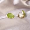 Pendientes de Clip Elegantes y Versátiles para Mujeres Sin Perforaciones, Adecuados para el Viaje Diario, con un Toque de Lujo Ligero de Alta Gama, Diseño Triangular