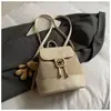 Moda Primaveral 2026 Bolso Sencillo Nuevo Bolso Pequeño de Hombro para Chica con Estilo Mochila Retro Casual