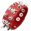 Pulseira larga de couro multicamadas, best-seller transfronteiriça europeia e americana, com um design de caveira ousado e marcante com rebites, perfeita para dança de rua punk e como um acessório estiloso