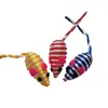 Venta al por mayor de fábrica juguete para gatos bola de sisal con pluma resistente a los arañazos resistente a las mordeduras molar resistente a las mordeduras auto-Hi aliviando sonido congestionado bola de gato divertida