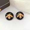Nuevos pendientes de broche de plata 925 esmaltados con esmalte de gota de flor estilo retro Hong Kong francés elegante para mujer