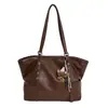 Otoño e Invierno 2025 Popular Bolso de Hombro de Cuero Suave Moderno Bolso Tote de Gran Capacidad Casual Más Fácil de Combinar Bolso para Mujer para el Trabajo Bolso de Axila