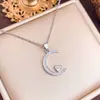 Colar Popular Cheio de Zircônia Lua Estrelas Aço Titânio Colar da Moda Design Simples Nicho Versátil Acessórios de Colar para Mulheres