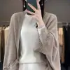 Xale Shawl de Lã com Acabamento em Renda 25 Outono e Inverno Novo Estilo Fashionável Estilo Preguiçoso Cor Sólida Cardigan de Tricô