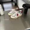 Tenis Plateados Retro con Estrella para Mujer 2026 Nuevos Versátiles con Cordones Zapatos Deportivos de Suela Gruesa que Aumentan la Altura Tenis Casuales para Mujer