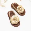 Sandalias de Verano para Niñas con Flor de Camelia, Suela Elástica Suave, para Casa y Exterior, Estilo Princesa