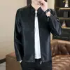 Chaqueta de Cuero con Cuello Alto Nueva para Hombre Primavera y Otoño, Corte Slim Fit Estilo Coreano, Chaqueta de Cuero PU de Gama Alta, Uniforme de Béisbol, Chaqueta Estilo Motociclista