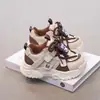 Zapatos para Niña Zapatos Deportivos Ligeros 2025 Primavera/Otoño Nuevo Estilo Estilo Urbano Niños Celebridad de Internet Zapatos de Papá Niña Dibujos Animados Zapatos para Correr