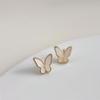 Elegantes Aretes de Pin de Mariposa Plateados 2024 Nueva Moda de Sentido de Alta Gama Delicados Aretes para Mujer Corea del Sur Distintivos Aretes de Celebridad de Internet