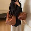 Bolsa Saco de Camurça Vintage para Mulheres Novo Modelo 2025 Bolsa de Ombro de Luxo Leve Bolsa Transversal Fashion