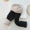 Leggings de inverno para meninas, forradas com fleece e espessadas para aquecimento, calças de fleece estilosas e versáteis para crianças para uso ao ar livre