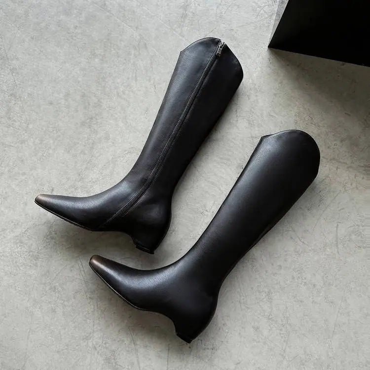 20250913625816044_750.jpg?imageslim