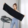 Toalla deportiva personalizada de fábrica de algodón blanco y negro 32*110, toalla de maratón para fitness con absorción de sudor extendida, logotipo bordado