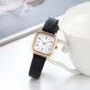 Novo relógio de quartzo luminoso feminino Foreign Trade Explosions Digital Simple Fashion Pequeno quadrado Retro Student Watch