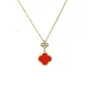 Elegante conjunto floral de cuatro piezas con incrustaciones de diamantes: collar, pulsera, aretes, anillo para mujer, bañado en oro de 18k, joyería popular europea y americana