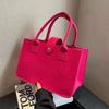 Celebridad de internet todo-combinable ins bolsa de fieltro 2022 otoño e invierno versión de red gran capacidad bolso de trabajo para llevar en la mano bolsa de compras