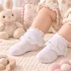 Calcetines para Niñas con Adorno de Encaje y Perlas Estilo Princesa Bebé Calcetines Blancos para Baile Calcetines Cortos Transpirables Calcetines para Niños Disponibles en Múltiples Colores