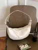 Bolso de hombro de cuero suave tipo cuerno 2026 transfronterizo, bolso de axila simple versátil casual, bolso de hombro de cuero encerado de moda para el día a día