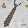 Nueva Corbata JK Fresca de Primavera/Verano para Hombre y Mujer con Rayas Diagonales Estudiante Escolar Cremallera Corbata Perezosa Venta al por Mayor