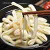 Cacahuates con Chile en Escabeche, Brotes de Cacahuate Ácidos y Picantes, Brotes de Cacahuate Crujientes, Encurtidos de Hubei, Verduras Ácidas, Guarnición Lista para Comer, Venta al por Mayor para Catering de Hoteles
