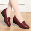 Zapatos de Mamá, Zapatos de Mujer de Suela Blanda, Zapatos Planos, Tacón Medio, Zapatos para Mujeres de Mediana Edad, Zapatos de Cuero con Tacón de Cuña para Primavera y Otoño, Venta al por Mayor de una Pieza