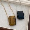 Collar largo con colgante de obsidiana y ojo de tigre cuadrado de Maillard, estilo europeo y americano, con diseño de nicho para mujer, cadena de lana con sentido