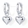 Pendientes de Corazón de Acero de Titanio Europeo y Americano Transfronterizos Chapados en Oro Real de 18K, Pendientes Elegantes Versátiles de Gama Alta de Nicho al por Mayor
