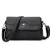 Bolsa Feminina Couro Macio 2025 Nova Moda Versátil Bolsa de Ombro Transversal para Mãe Bolsa Feminina Acolchoada de Alta Qualidade para Meia-Idade