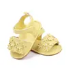 Verano 0-1 año bebé niña zapatos suaves flor pequeña sandalias de bebé zapatos transpirables para niños pequeños al por mayor BHX3195