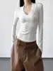 2025 Nova Roupa de Inverno Camiseta de Manga Longa, Design Feminino com Decote em V Emagrecedor, Camiseta Básica Branca Feminina