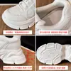 Zapatos de papá para mujer 2026 otoño nuevo versátiles casuales suela gruesa de espuma zapatos blancos transpirables zapatos deportivos en stock
