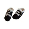 Nuevos estilo forro polar punta cerrada invierno 2026 pantuflas retro esponjosas para mujer, cálidas pantuflas de gamuza Birkenstock de algodón