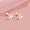 Pendientes de botón apilables de la chica de la cinta con diseño de lazo, pendientes versátiles para uso diario, diseño de nicho, pendiente para el cartílago de la oreja, femenino