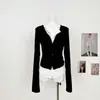Camiseta Negra de Manga Larga Tejida con Cuello en V, Estilo Falso Dos Piezas, Ajuste Delgado, para Chicas Atrevidas, Coreana Dulce, Warden Edge 9208