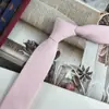 Gravata para Mulheres, Algodão e Linho, Casual Retrô Britânico Versátil Estilo Universitário Literário Cor Sólida Versão Estreita Amarrada à Mão Preto Vermelho Vinho