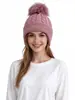 Gorro de tricô com tranças para adultos, best-seller transfronteiriço, cor sólida com pompom, quente e à prova de vento, chapéu de tricô para cobrir as orelhas ao ar livre