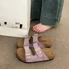 Sandálias Únicas Roxas em Camadas com Solado Grosso 2026 Verão Novas Versáteis Planas Estilo Birkenstock Sandálias de Praia para Uso ao Ar Livre
