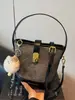 Bolsas Femininas Tendência Populares Transfronteiriças para o Outono de 2026, Novas Bolsas de Ombro Versáteis, Bolsas Transversais e Bolsas de Mão Estilo Balde