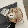 Bolso Cubo Tejido con Cordón de Gran Capacidad Transfronterizo para Mujer 2026 Nuevo Primavera Verano Versátil para el Trabajo de Mano Hombro Cruzado