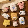 Pequenos Presentes para Eventos Promocionais, Pingentes de Boneca de Pelúcia Fofos, Enfeites de Pendurar, Mochilas de Brinquedo, Chaveiros, Acessórios